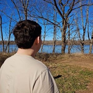 Meet your Posher, Jhonathan